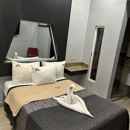 Hotel Diaz Tijuana Eksteriør billede